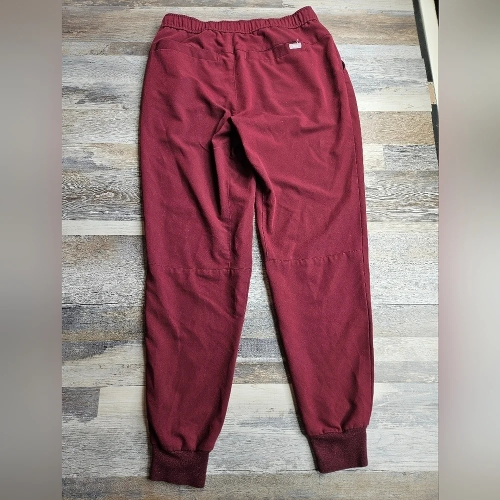 FIGS Tansen Jogger Scrub Pants Men's Medium Burgundy